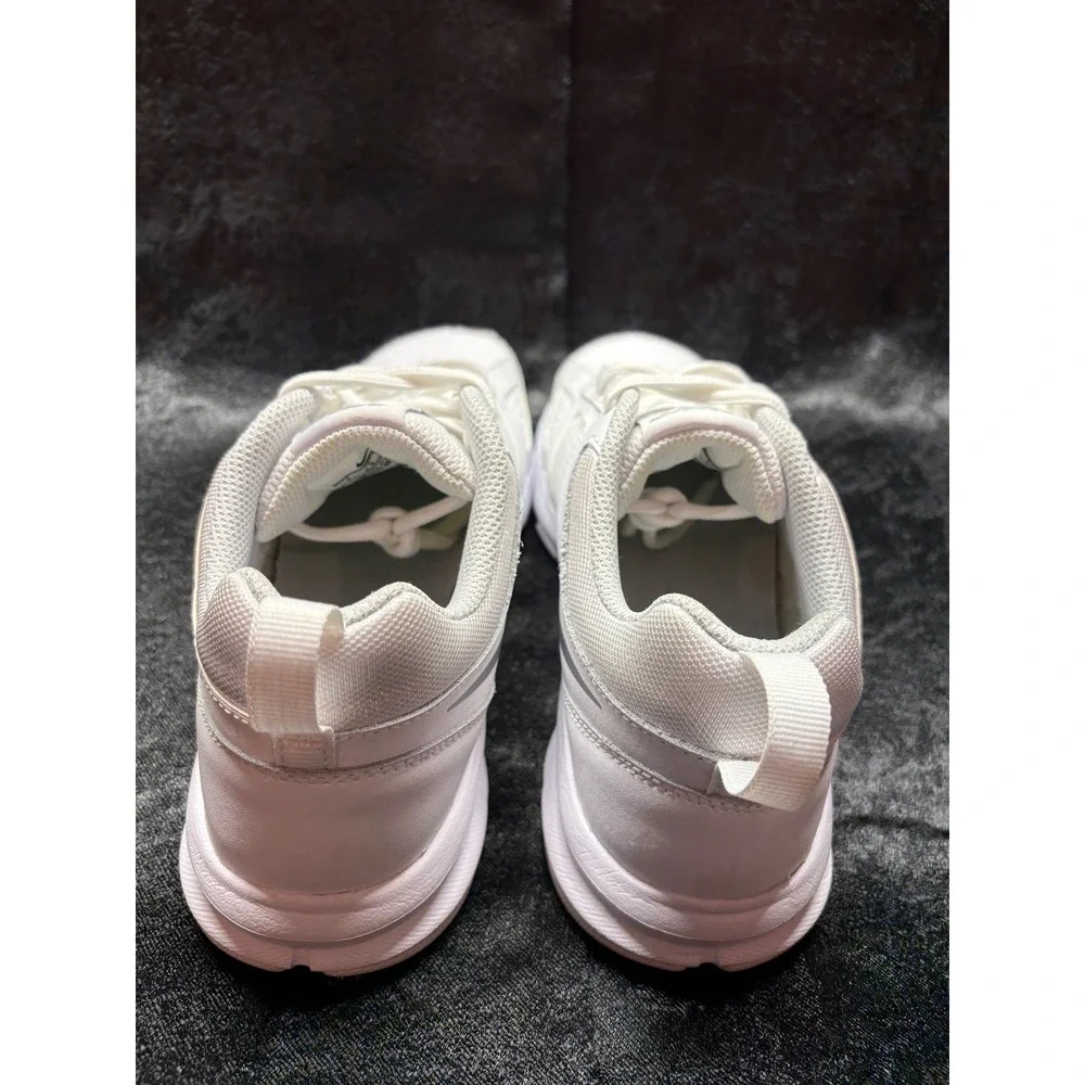 Nike T-Lite XI Mens Training Shoes White Metallic Silver 610232-101 Size‎ 9